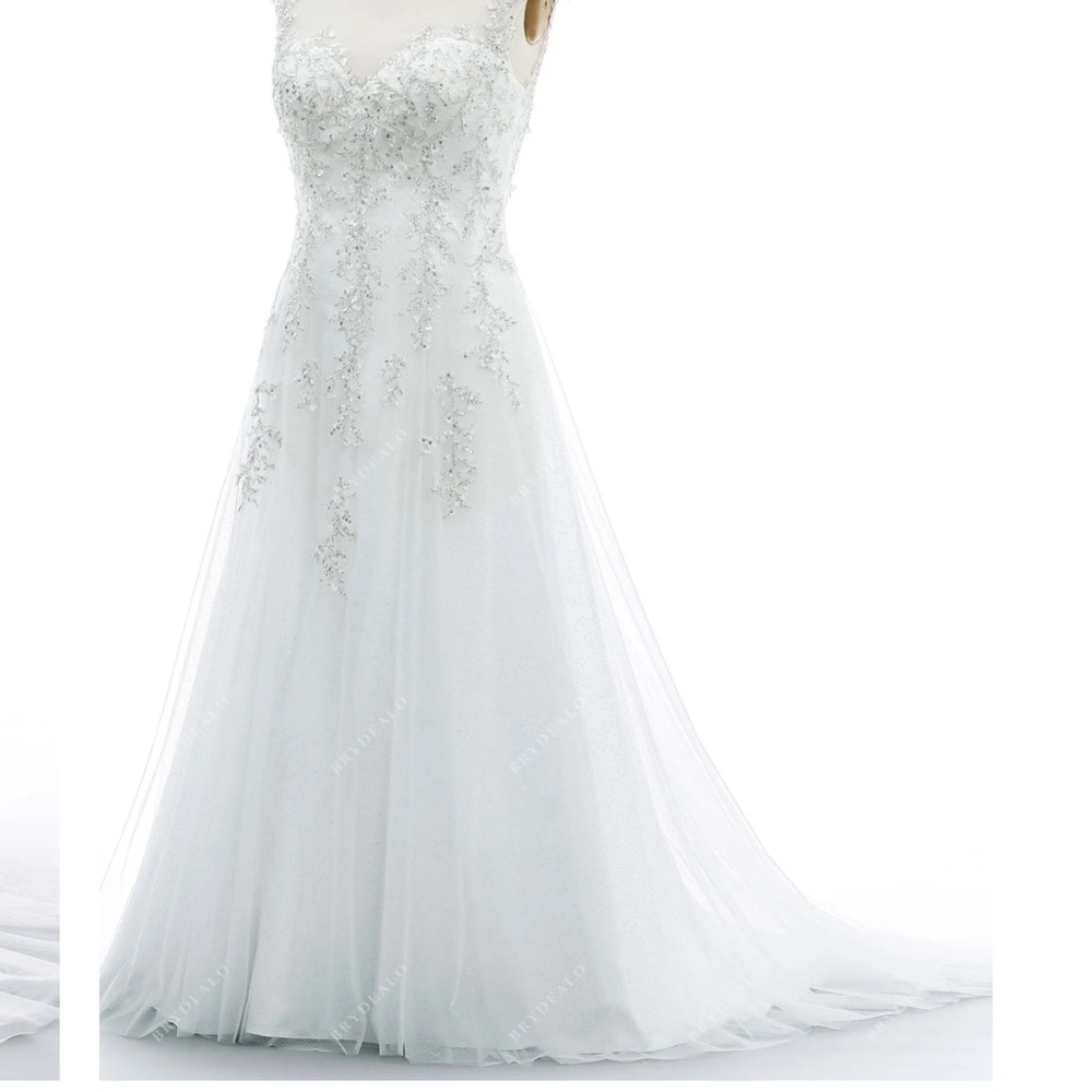 Elegant White Lace Wedding Dress